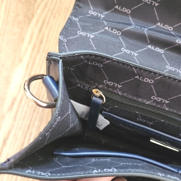 EUC Aldo Green and Navy Handbag with Chain Detail - Picture 7 of 7